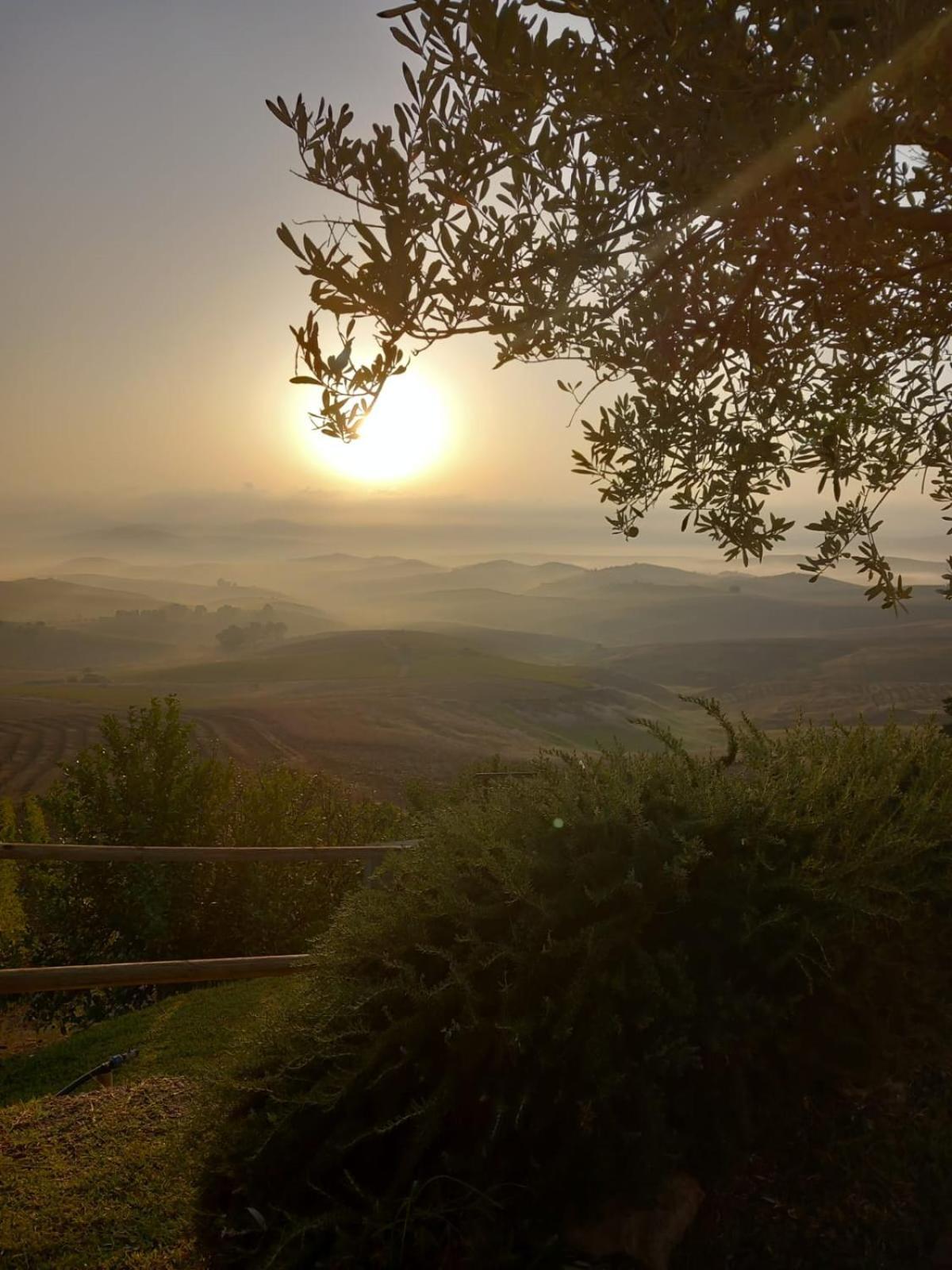 فيلا Agriturismo Antichi Granai كالاتافيمي المظهر الخارجي الصورة