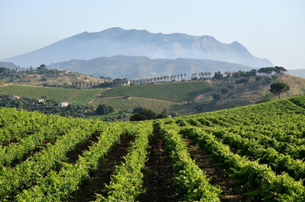 فيلا Agriturismo Antichi Granai كالاتافيمي المظهر الخارجي الصورة